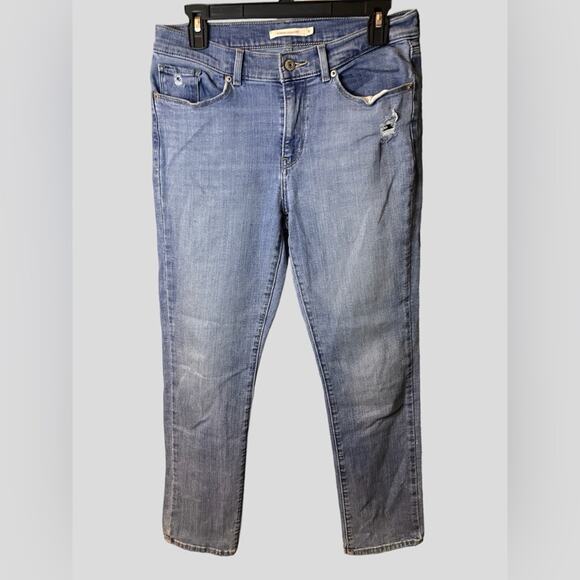 Levi’s Women’s Classic Straight Jeans Light Wash 6 - Picture 1 of 9